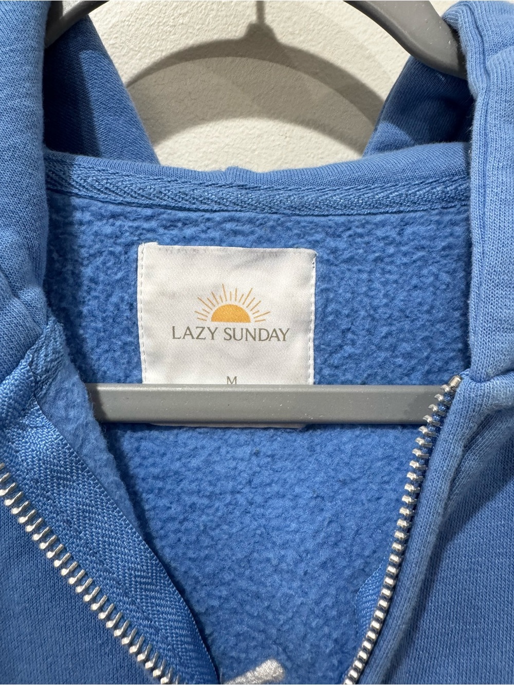 Lazy Sunday Sz Medium Aspen Colorado Zip Up Hoodie Ski Social‎ Club Martini - Picture 5 of 6